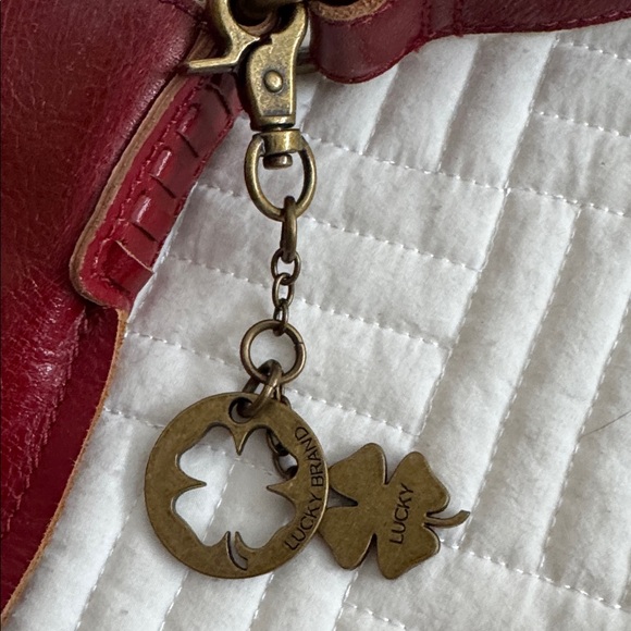 Lucky Brand Red Leather Shoulder/Crossbody Bag - Picture 3 of 12